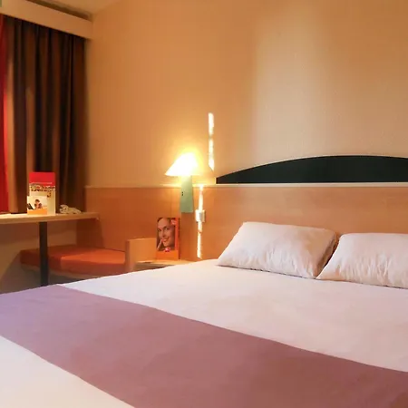 Ibis Styles Centrum Hotel 3*